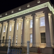 Instituto de Educação iluminado reduzida