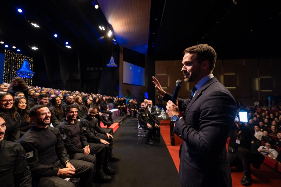 Leite na formatura de novos servidores do Sistema Penal