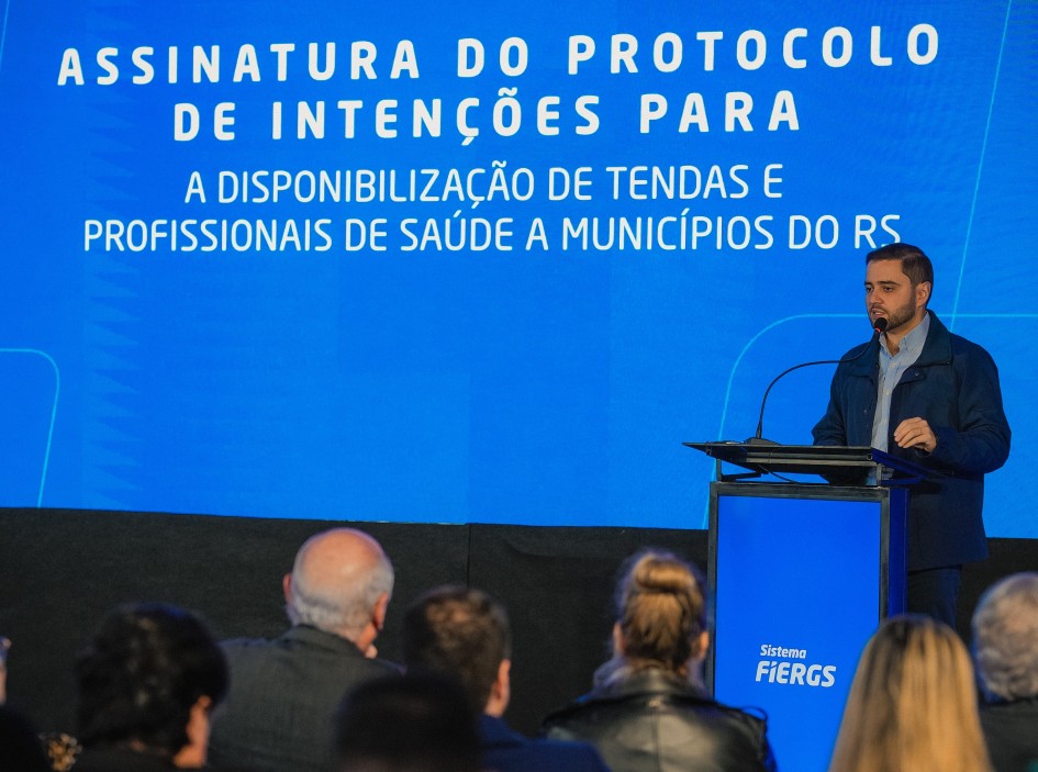 Gabriel destacou que a parceria com Sesi vai trazer mais agilidade ao atendimento básico em saúde -Foto: Joel Vargas/Ascom GVG
