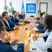 Reunião com Unesco em Paris