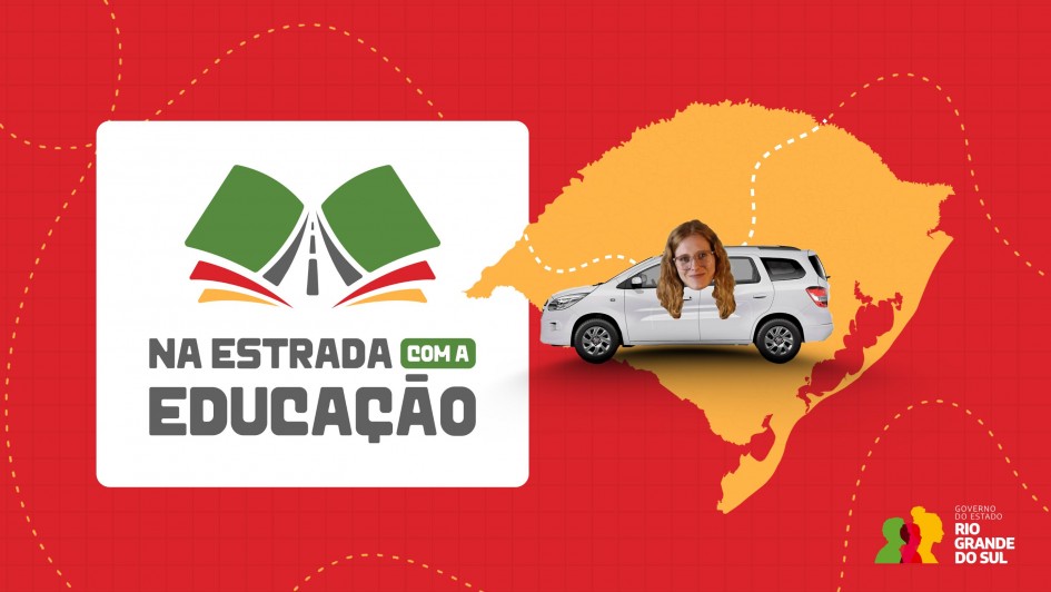 Card com fundo vermelho e um mapa amarelo do Rio Grande do Sul à direita. Sobre o mapa, há um carro branco com a cabeça de uma mulher inserida no lugar do motorista, como se ela estivesse dirigindo — ela tem pele clara, cabelos ruivos ondulados e usa óculos redondos. À esquerda, o logotipo do programa “Na Estrada com a Educação”, com desenho de uma estrada estilizada em forma de livro aberto. No canto inferior direito, aparece a marca do Governo do Estado do Rio Grande do Sul.
