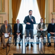 Governo e setor produtivo avaliam anúncio de tarifas dos EUA e alertam para impactos em empresas e empregos no Estado A jul