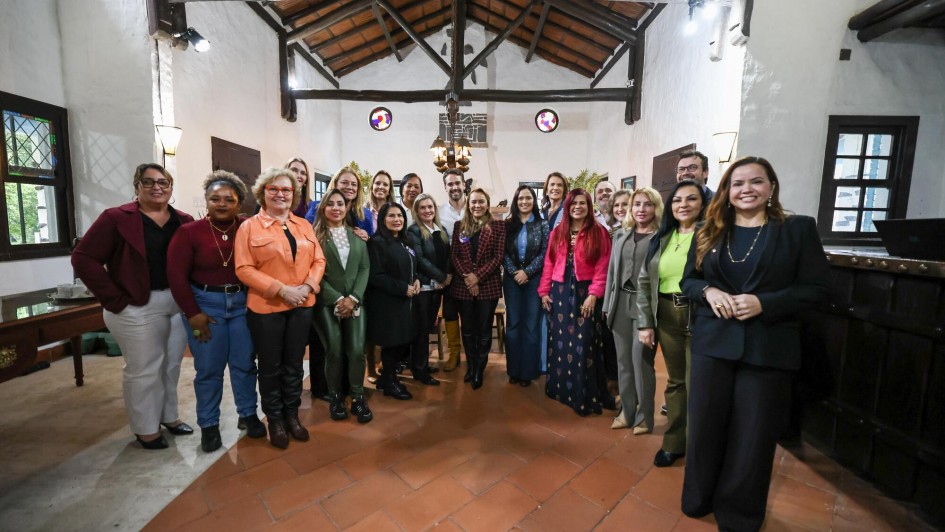 Leite recebe legisladoras de todo o país na Expointer e destaca criação da Secretaria da Mulher 2025