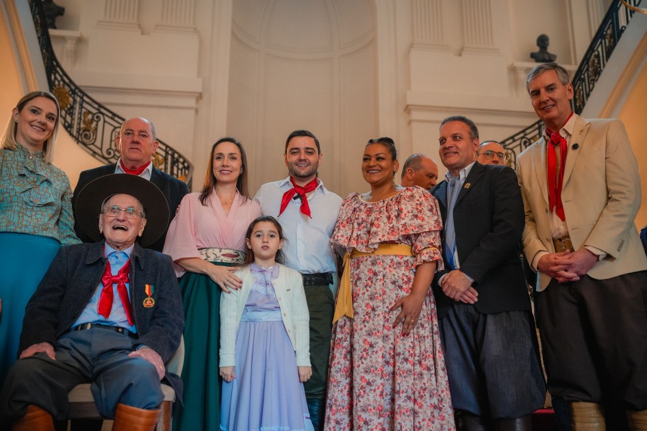 O patrono dos Festejos Farroupilhas deste ano é Mário Barboza de Mattos, que aos 100 anos simboliza a força e a longevidade