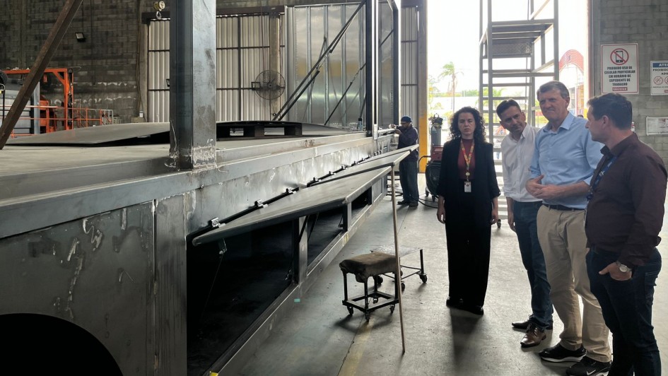 Estado realiza visita técnica para conferir detalhes finais antes da entrega das unidades do Programa Carretas do Saber   