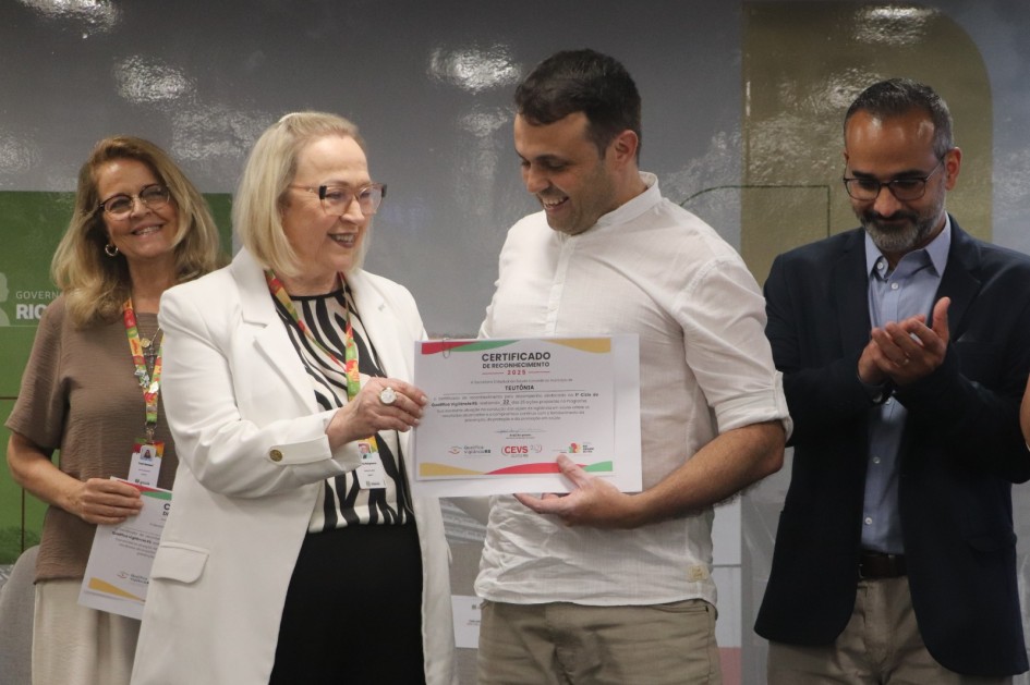 Entre os melhores resultados, 88 municípios que realizaram 20 ou mais ações foram certificados pela SES durante o evento -Foto: Ascom SES