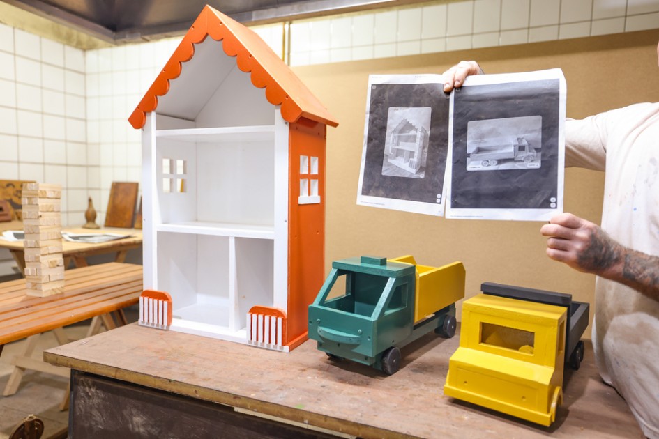 Brinquedos construídos seguem modelos apresentados em fotos -Foto: Arthur Plácido/Ascom SSPS
