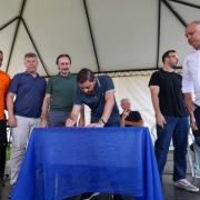 Governador em exerc&iacute;cio anuncia R$ 5 milh&otilde;es para melhorias na ERS 786, em Balne&aacute;rio Pinhal   dez25