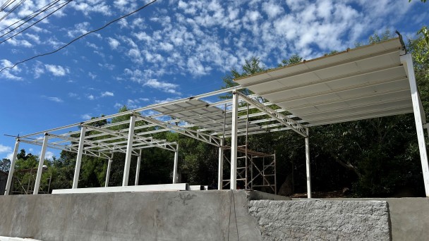 Mostra estrutura de constru&ccedil;&atilde;o de escola