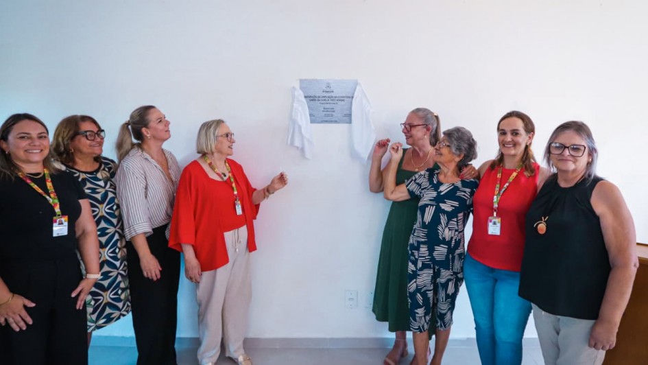 Foto mostra inaugura&ccedil;&atilde;o de servi&ccedil;o de sa&uacute;de