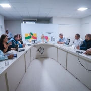 Foto da reuni&atilde;o na Secretaria da Sa&uacute;de.