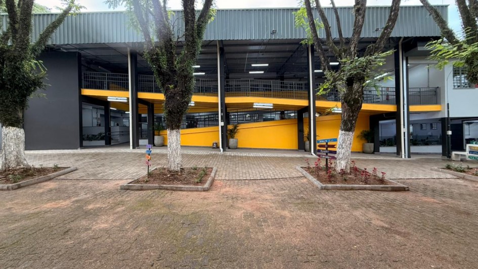 Vista frontal do novo prédio da Escola Estadual de Ensino Médio José Mânica -Foto: Alisson Vargas da Cunda/SOP