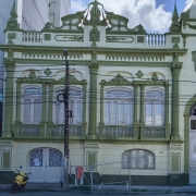 fachada Escola Nossa Senhora de Lourdes, em Pelotas depois