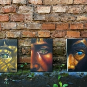 Quadros com figuras guaranis