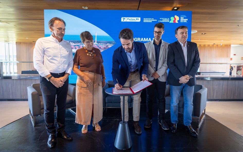 Assinatura reforça compromisso do Estado com infraestrutura competitiva e resiliente -Foto: Vitor Rosa/Secom