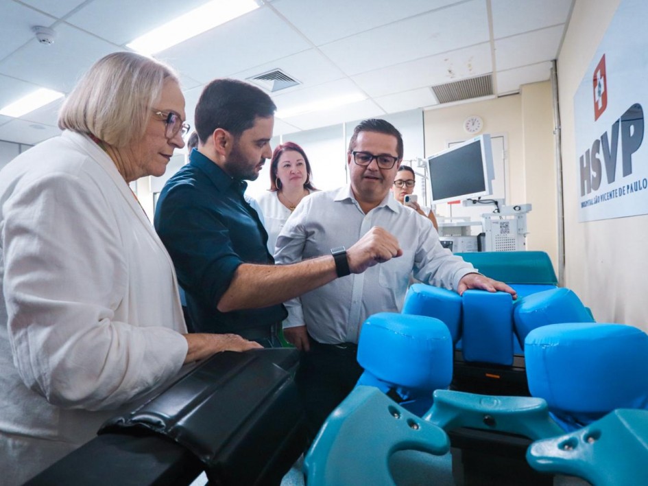 Em fevereiro, secretária Arita Bergmann e vice-governador Gabriel Souza conferiram novos equipamentos no São Vicente de Paulo -Foto: Ascom SES