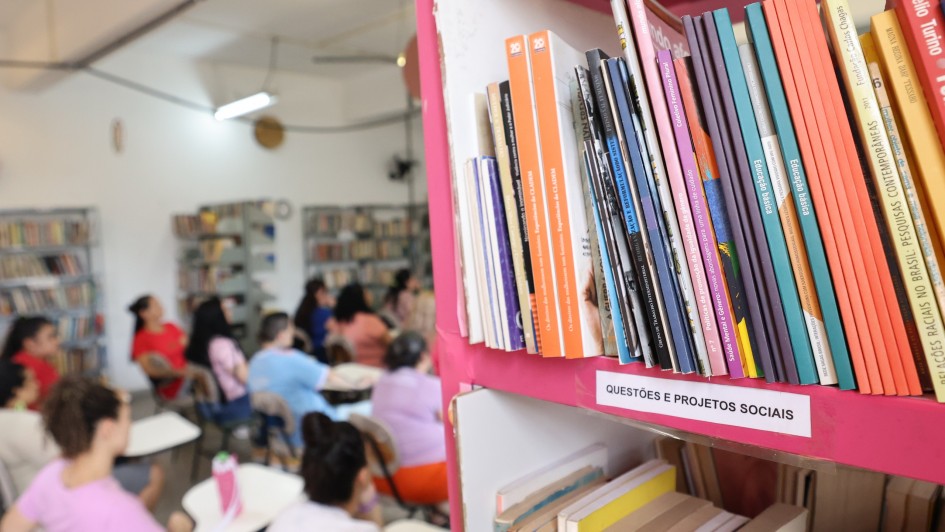 Foto de aula na Penitenci&aacute;ria Madre Pelletier