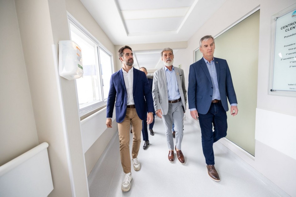 Governador visitou instalações do hospital e destacou iniciativas do Estado para melhorar atendimento da população -Foto: Vitor Rosa/Secom