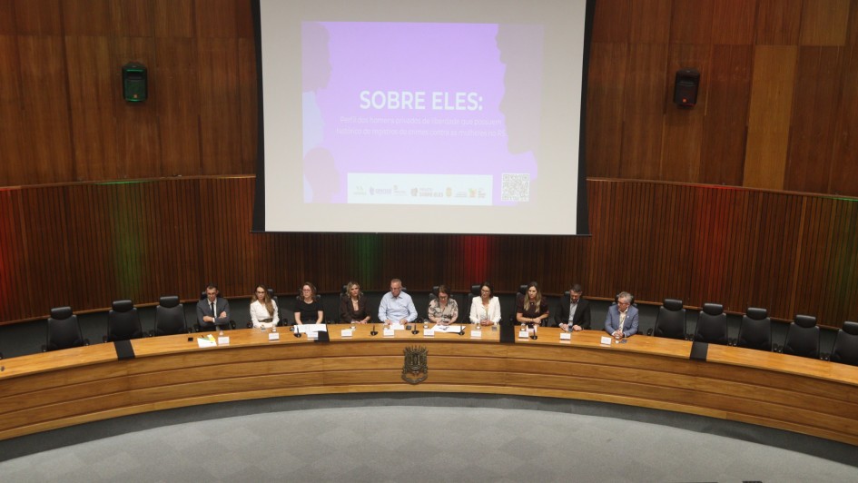 Foto do evento Sobre Eles por Elas