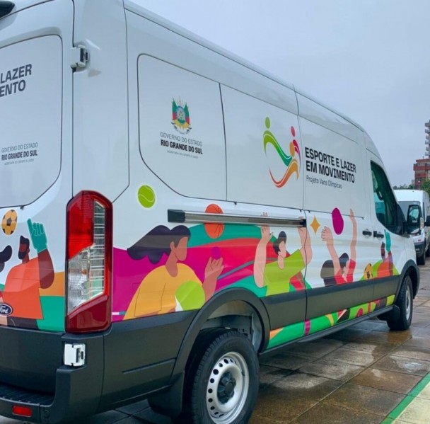 Estado lança projeto Vans Olímpicas com cinco veículos para atendimento itinerante
