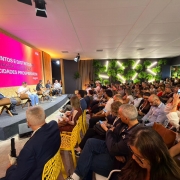 Talentos e distritos de inova&ccedil;&atilde;o entram no centro do debate sobre cidades mais pr&oacute;speras no South Summit Brazil   mar26