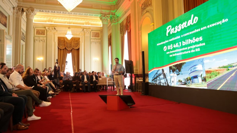 Leite detalha proposta de concess&atilde;o do servi&ccedil;o de &aacute;gua e esgotamento sanit&aacute;rio no Rio Grande do Sul   mar26