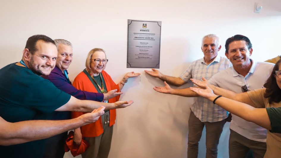 Foto de inaugura&ccedil;&atilde;o pela Secretaria da Sa&uacute;de em Cap&atilde;o da Canoa