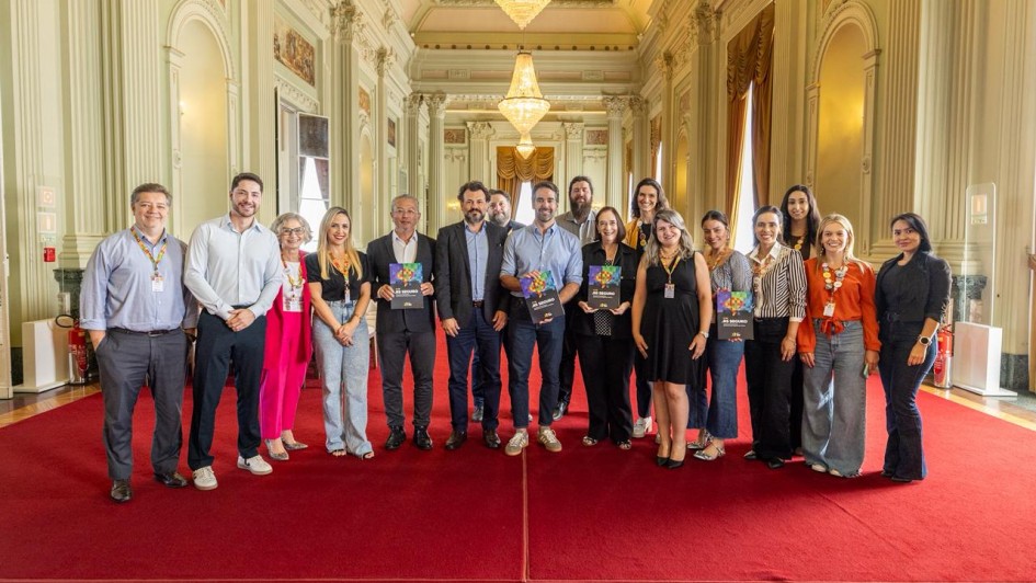 Governador Eduardo Leite lan&ccedil;a publica&ccedil;&atilde;o t&eacute;cnica sobre o Programa RS Seguro em parceria com a Unesco Brasil