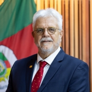 Cl&oacute;vis Garcez Magalh&atilde;es