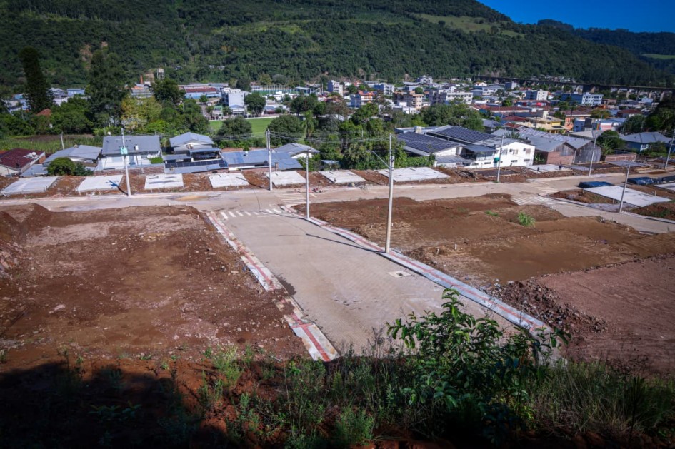 Loteamento Renascer está sendo preparado para receber as 74 moradias definitivas -Foto: Vitor Rosa/Secom
