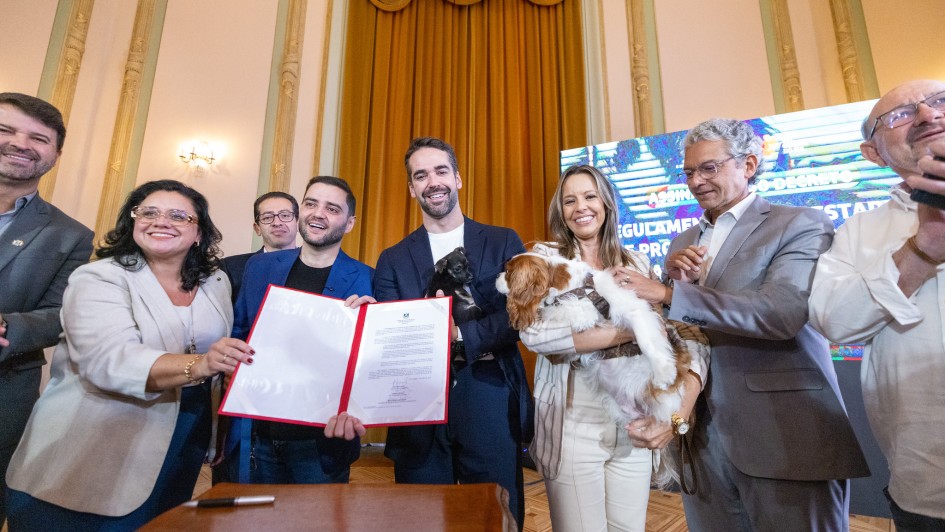 Lei que cria o Fundo Estadual de Prote&ccedil;&atilde;o e Bem Estar de Animais   mat&eacute;ria de maio26