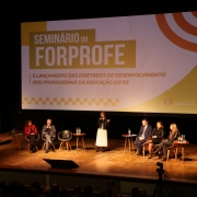 Semin&aacute;rio do F&oacute;rum Permanente de Apoio &agrave; Forma&ccedil;&atilde;o de Professores fortalece pol&iacute;ticas de qualifica&ccedil;&atilde;o de educadores n