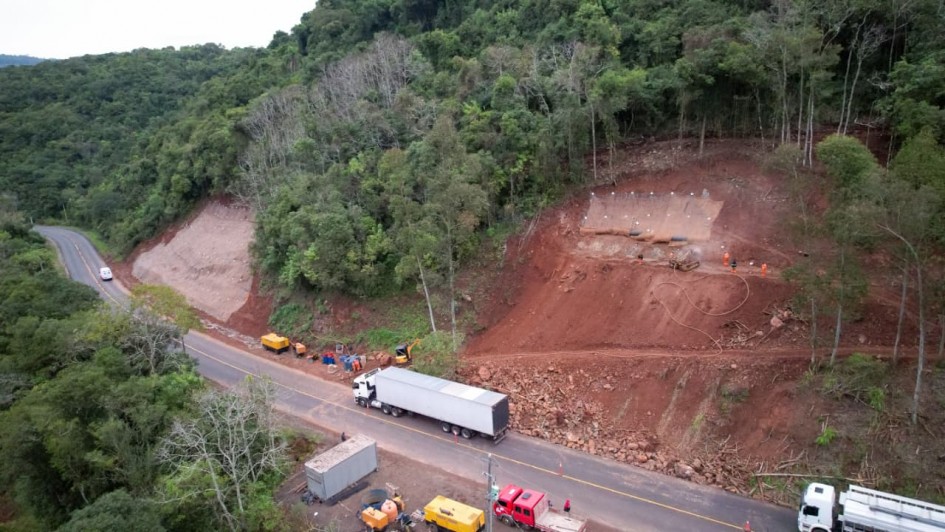 Governo do Estado investe em obras para evitar deslizamentos em rodovias na Regi&atilde;o dos Vales   foto 1